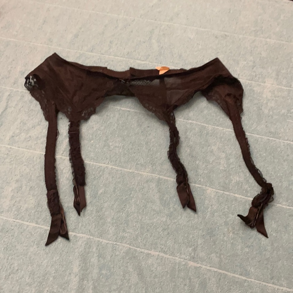 Vintage Black lace Garter Belt with snaps